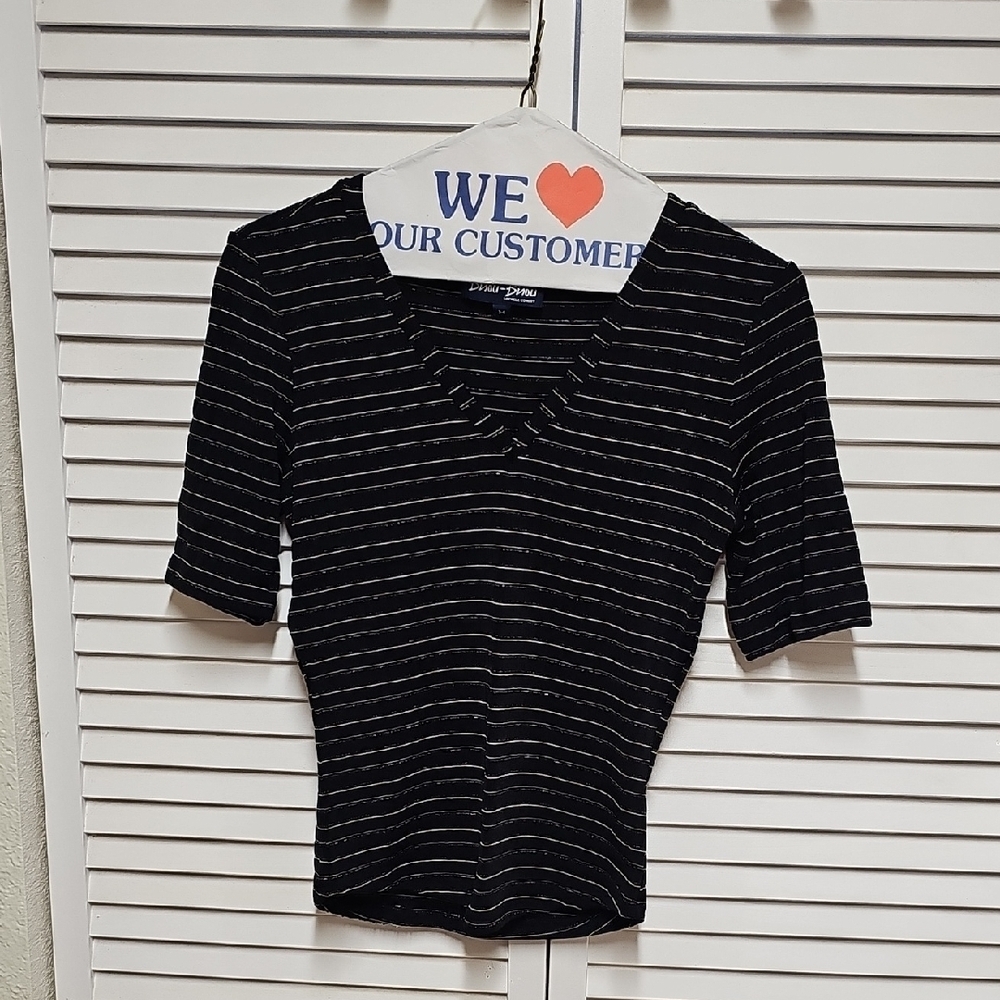EUC Bisou Bisou Black Short-Sleeve Nylon V-Neck Striped Top Bodycon Sz M